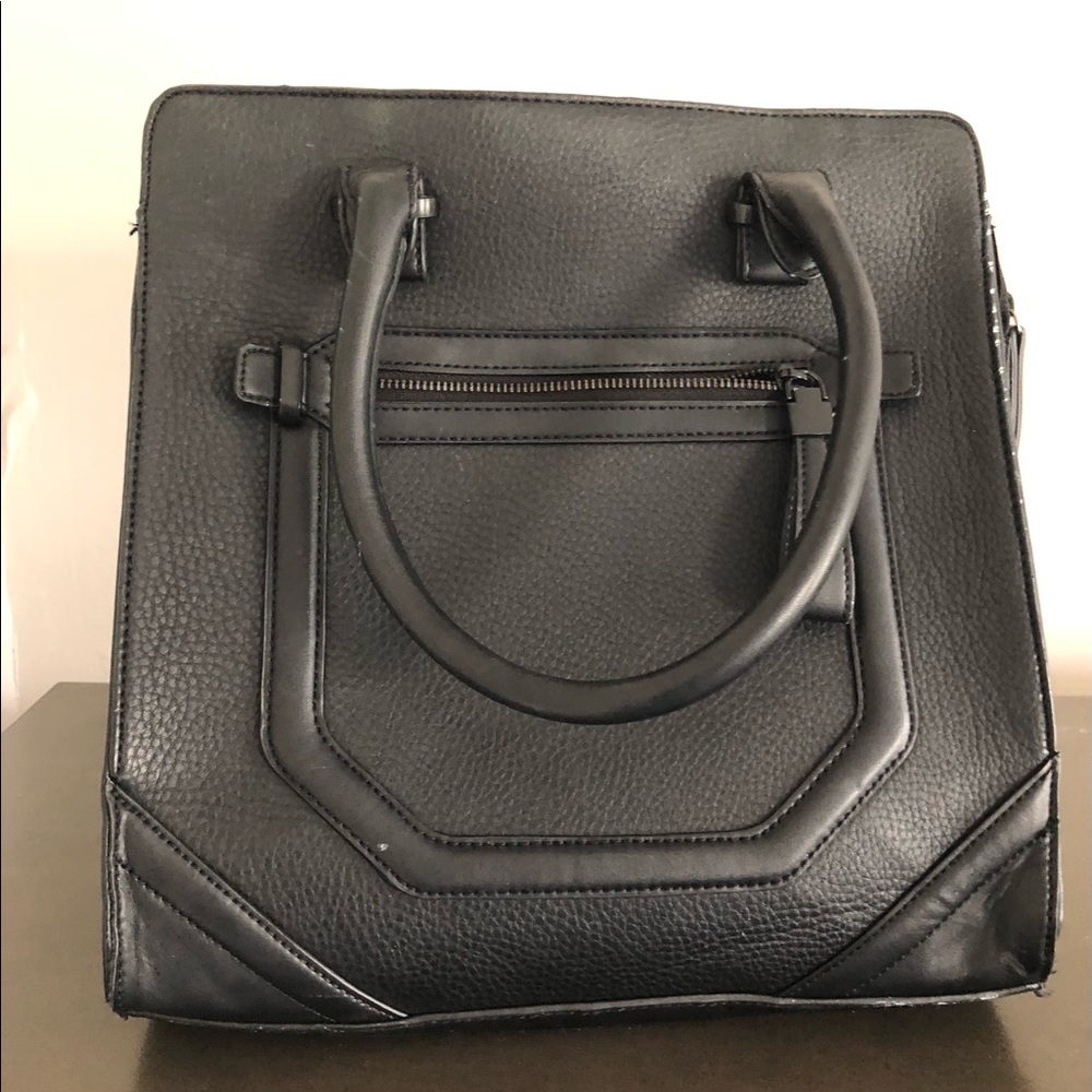 Women’s shoulder bag